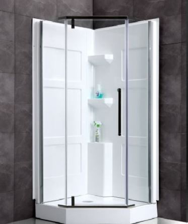 完全なシャワーの壁パネルは、ピボットドアを持つコーナーに挿入