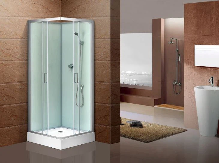 バスルームのコーナーシャワールーム